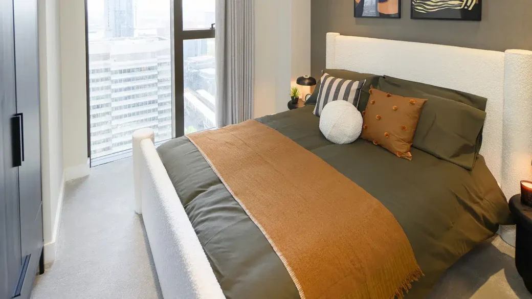 South Quay Plaza Bedroom 2