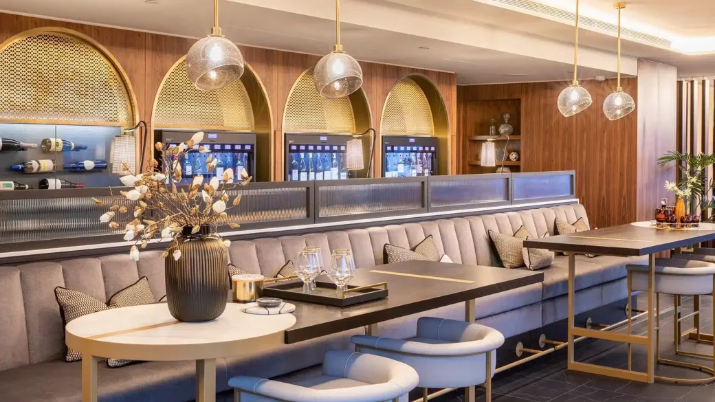 South Quay Plaza Bar